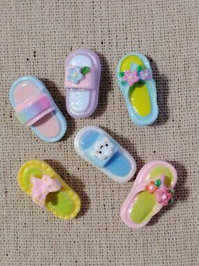 6 Pcs Cute Flip Flops Decorative Photo Display Memo Bulletin Board Push Pins